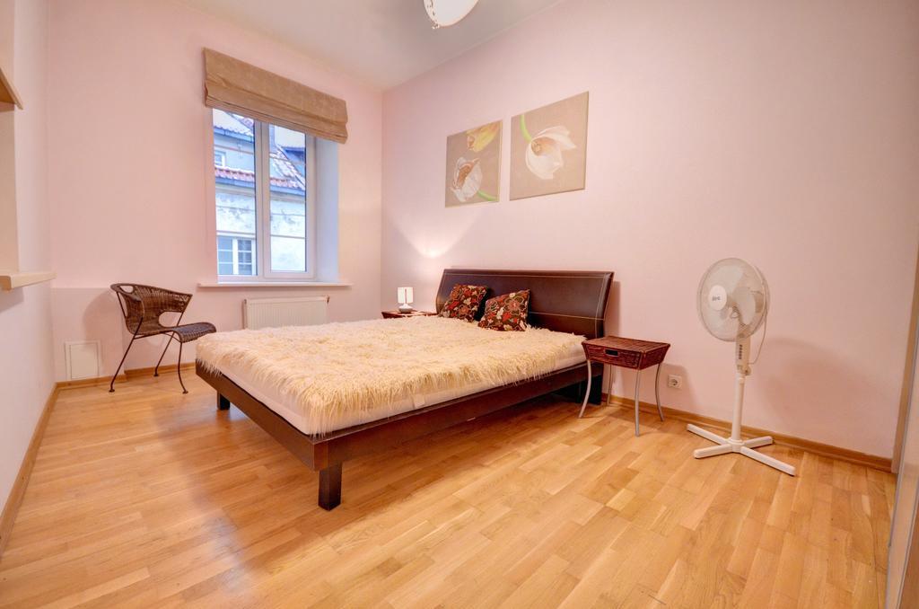 Great Apartment Near Town Hall วิลนีอุส ภายนอก รูปภาพ